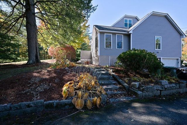 10 Cathedral Circle, Nashua, NH 03063