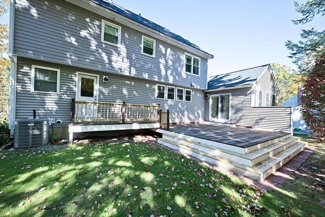 10 Cathedral Circle, Nashua, NH 03063