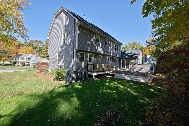 10 Cathedral Circle, Nashua, NH 03063