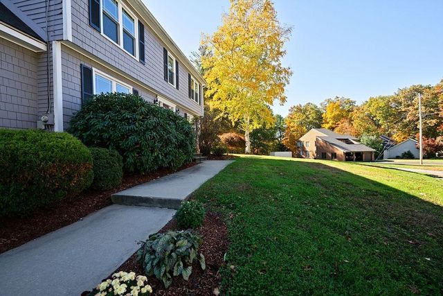 10 Cathedral Circle, Nashua, NH 03063