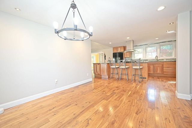 10 Cathedral Circle, Nashua, NH 03063