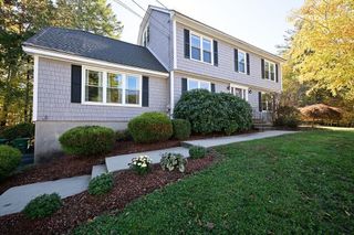 10 Cathedral Circle, Nashua, NH 03063