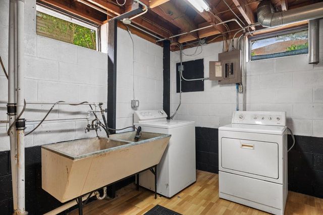 3905 N 93rd STREET, Milwaukee, WI 53222