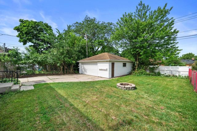 3905 N 93rd STREET, Milwaukee, WI 53222
