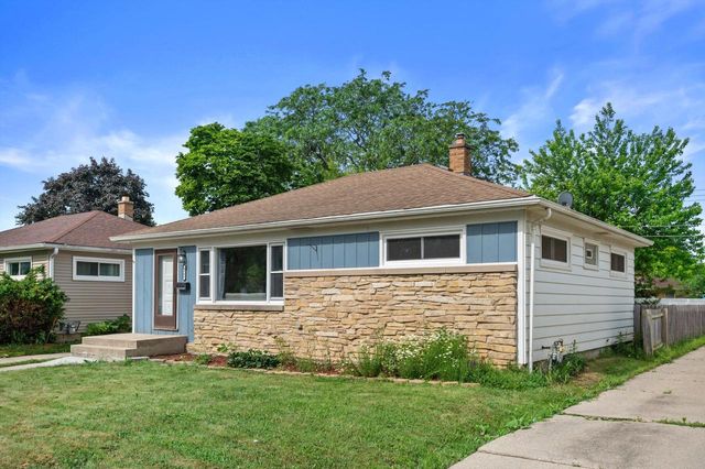 3905 N 93rd STREET, Milwaukee, WI 53222