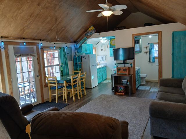 132 Walnut Street, Cape Fair, MO 65624