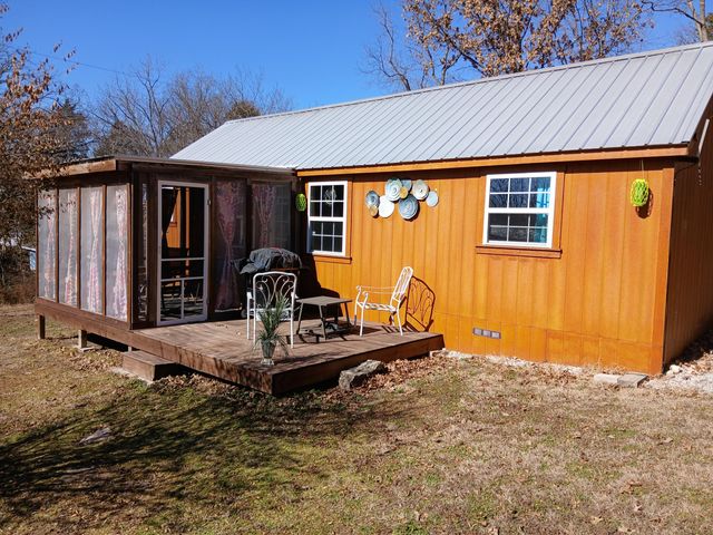 132 Walnut Street, Cape Fair, MO 65624