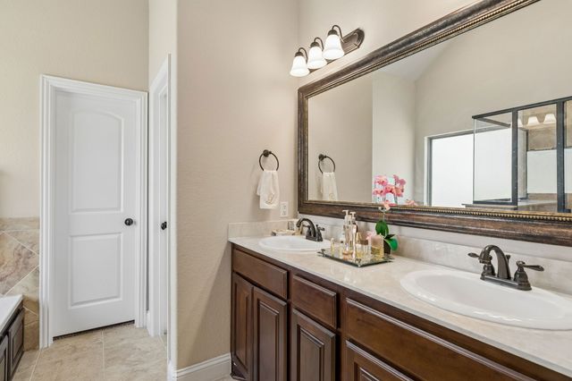 202 Champion Drive, Wylie, TX 75098