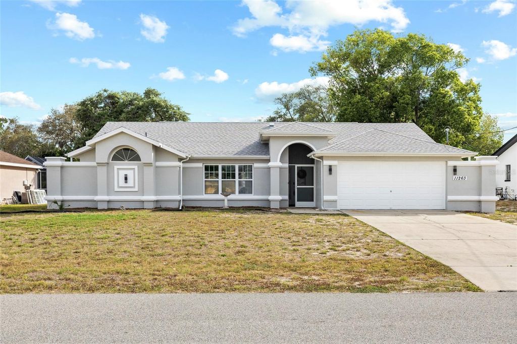 Image 2 of property listing at 11263 MURRAYSVILLE DRIVE, Spring Hill, FL 34609