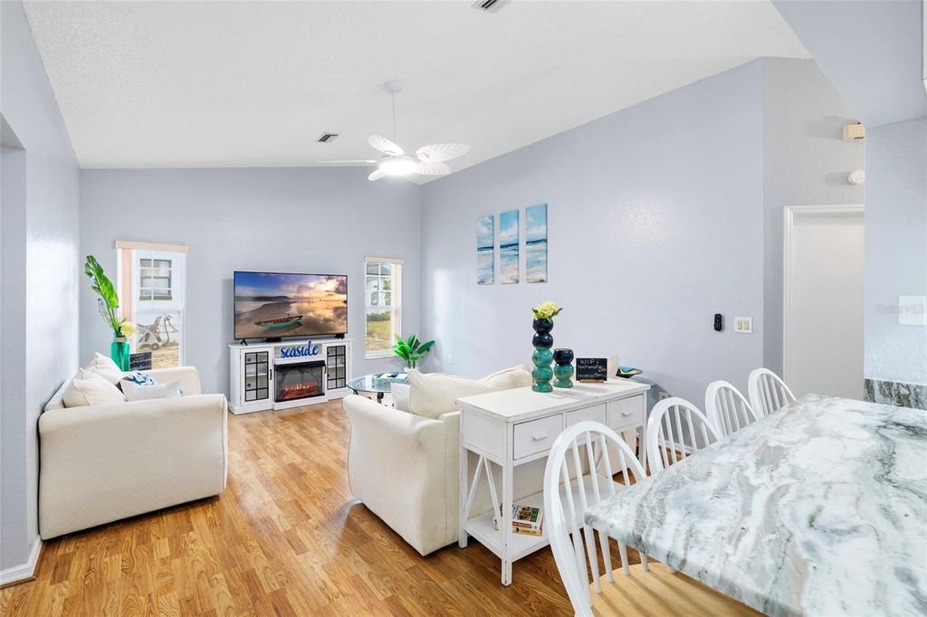 Image 4 of property listing at 11263 MURRAYSVILLE DRIVE, Spring Hill, FL 34609