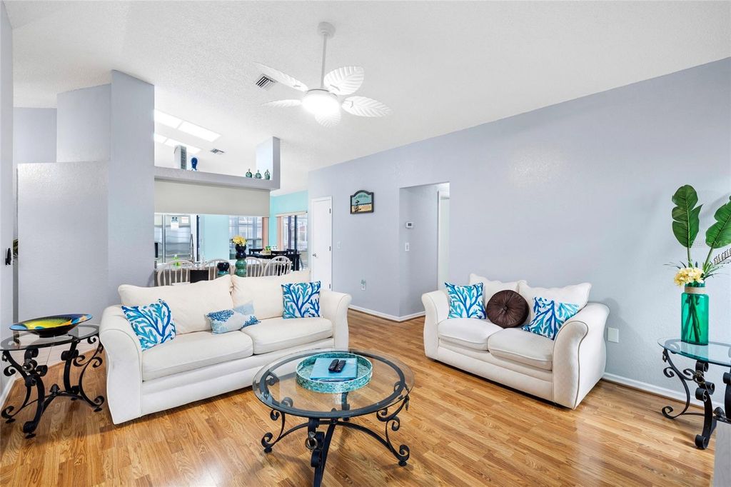 Image 5 of property listing at 11263 MURRAYSVILLE DRIVE, Spring Hill, FL 34609