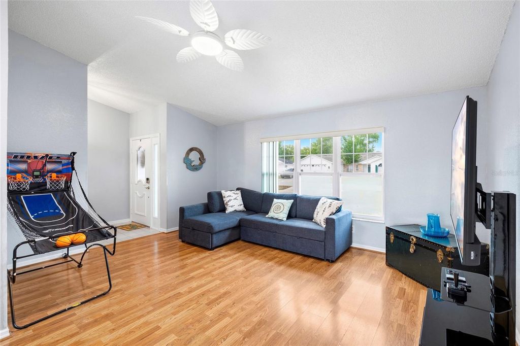 Image 10 of property listing at 11263 MURRAYSVILLE DRIVE, Spring Hill, FL 34609