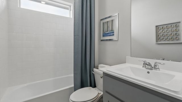 9721 MCCLANE FARM Drive, Fort Worth, TX 76036