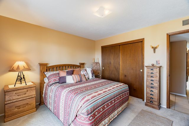 12847 Eastridge Drive NE, Albuquerque, NM 87112