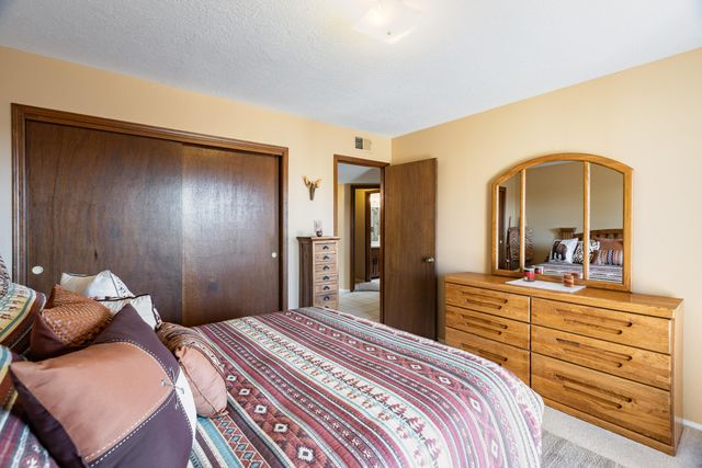 12847 Eastridge Drive NE, Albuquerque, NM 87112