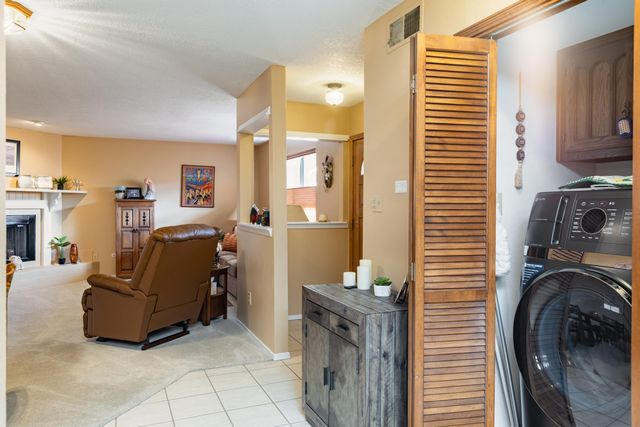 12847 Eastridge Drive NE, Albuquerque, NM 87112
