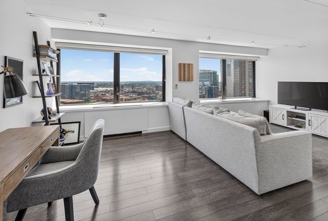 85 East India Row 33E, Boston, MA 02110