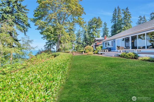 302 Noblecliff Place, Langley, WA 98260