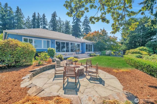 302 Noblecliff Place, Langley, WA 98260