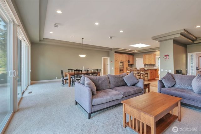302 Noblecliff Place, Langley, WA 98260
