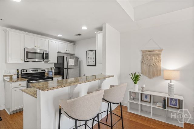 216 W Henry Street, Savannah, GA 31401