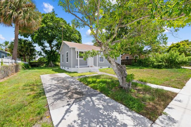 947 43RD Street, West Palm Beach, FL 33407