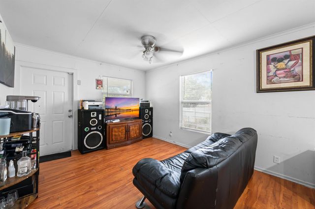 947 43RD Street, West Palm Beach, FL 33407