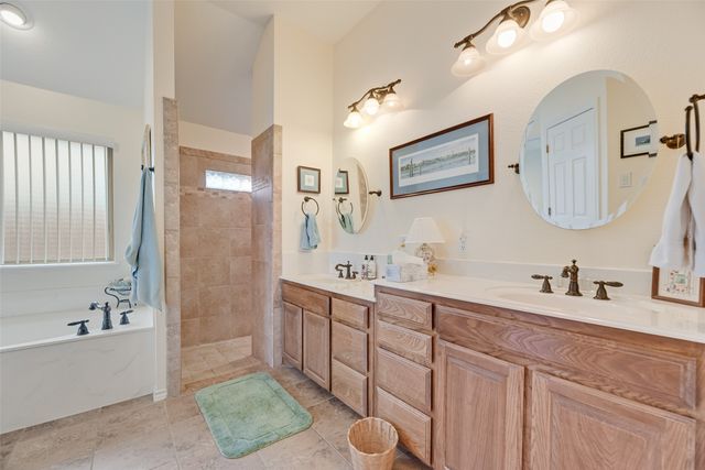 11016 Castle Oak Lane W, Fort Worth, TX 76108