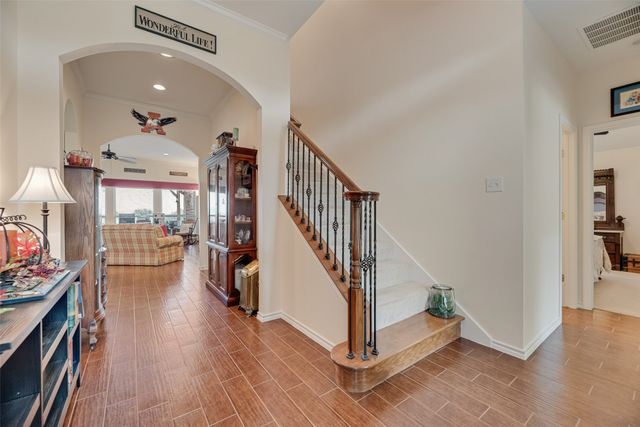 11016 Castle Oak Lane W, Fort Worth, TX 76108