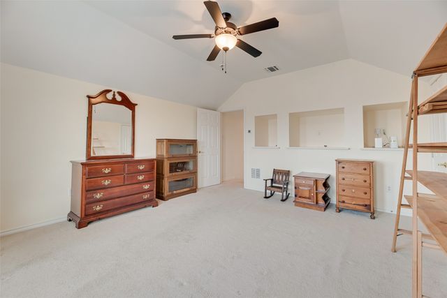 11016 Castle Oak Lane W, Fort Worth, TX 76108
