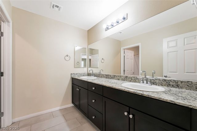 2915 Caxton Grove Drive, Henderson, NV 89052