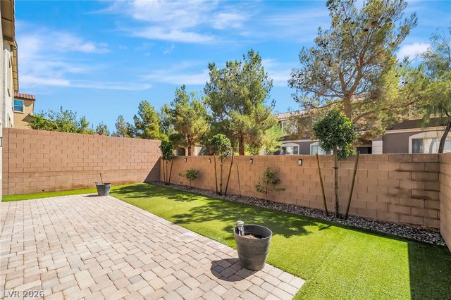 2915 Caxton Grove Drive, Henderson, NV 89052