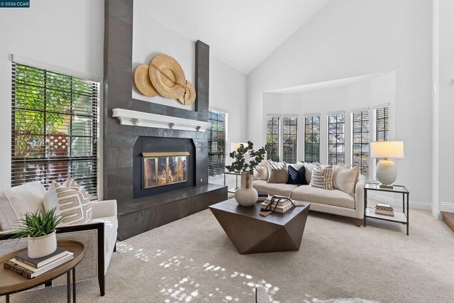 704 Blue Spruce Dr, Danville, CA 94506