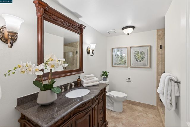 704 Blue Spruce Dr, Danville, CA 94506