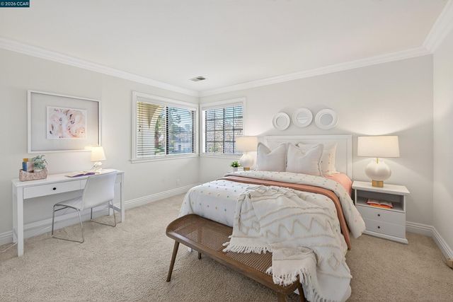 704 Blue Spruce Dr, Danville, CA 94506