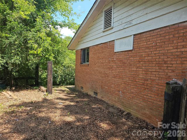 5415 Dennis Court, Charlotte, NC 28213