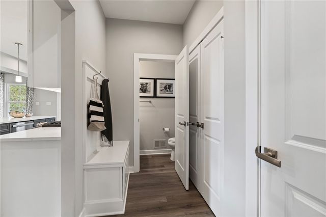 301 Shanleigh Dr, Jackson Twp, PA 16063