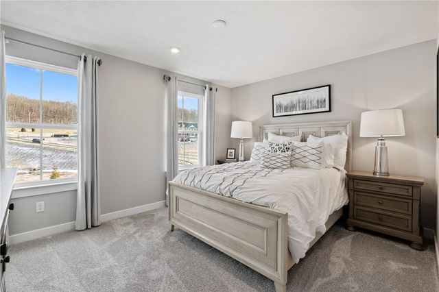 301 Shanleigh Dr, Jackson Twp, PA 16063