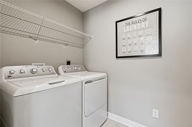 301 Shanleigh Dr, Jackson Twp, PA 16063