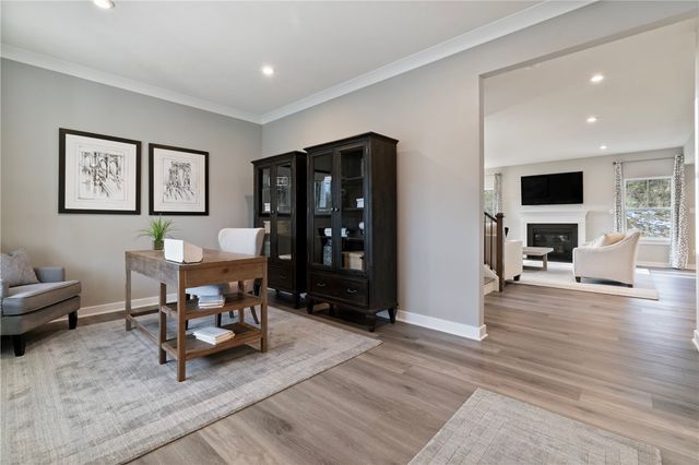 301 Shanleigh Dr, Jackson Twp, PA 16063