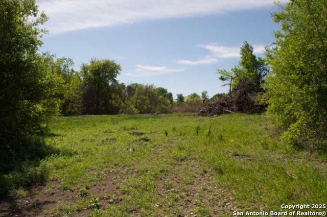 5797 blacksmith, Marion, TX 78124