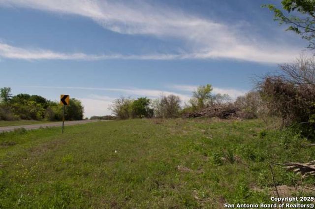 5797 blacksmith, Marion, TX 78124