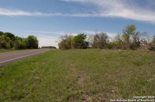 5797 blacksmith, Marion, TX 78124