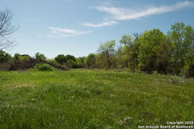 5797 blacksmith, Marion, TX 78124