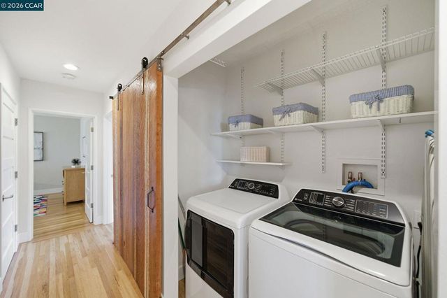 142 Crestview Dr, Orinda, CA 94563