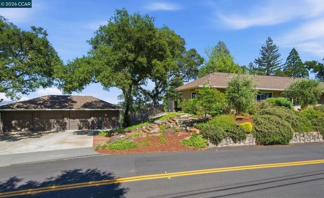 142 Crestview Dr, Orinda, CA 94563