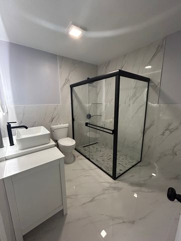 616 Parkside Circle, Streamwood, IL 60107