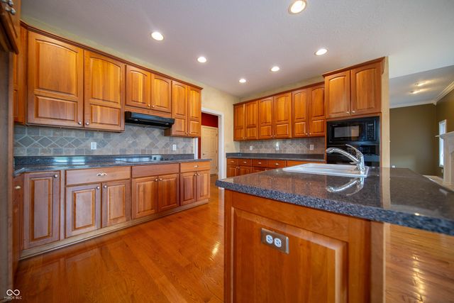 2743 Baywater Court, Greenwood, IN 46143