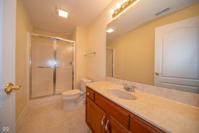 2743 Baywater Court, Greenwood, IN 46143