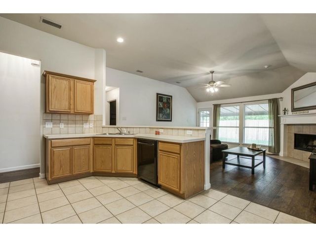 1100 Baker Street, Mckinney, TX 75069